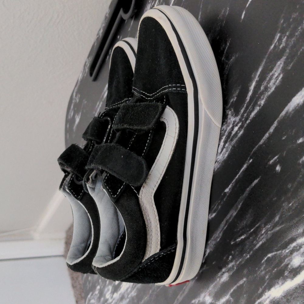 • Boys vans